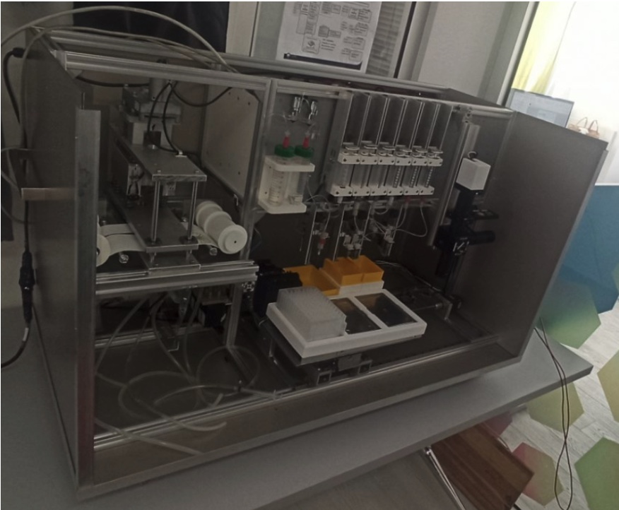 CyanoBox integrated prototype (front side)